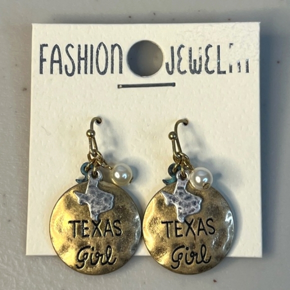 NWT Boho Western Gold-Toned Texas Girl Charm Earrings - Picture 2 of 8